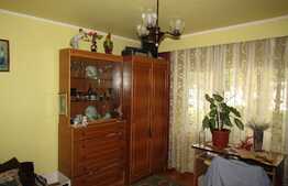 Apartament 3 camere, 72 mp, decomandat, boxa, garaj, zona strazii Jupiter