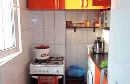 De vanzare apartament 3 camere, 38 mp, zona Complexului Diana