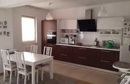 Apartament 2 camere, 52 mp, etaj intermediar, garaj, zona Bonjour Residence