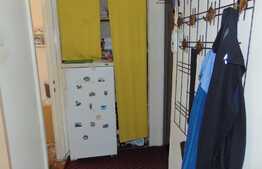 Apartament 3 camere, 40 mp, etaj intermediar, zona Piata Hermes