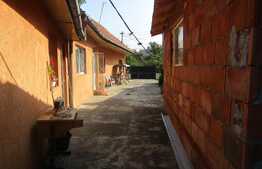 Casa individuala 75mp, teren 305 mp, front stradal 20ml, zona Parcul Feroviarilor