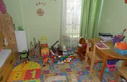 De vanzare 3 camere, 61 mp! Loc de parcare! Zona strazii Stejarului!