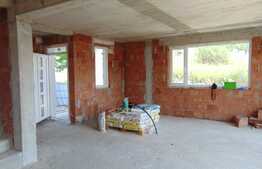 Casa cuplata, 115 mp utili, 200 mp teren, semifinisata, zona linistita de case