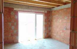 Casa cuplata, 115 mp utili, 200 mp teren, semifinisata, zona linistita de case