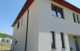 Casa cuplata de vanzare, 119 mp utili, semifinisata, 240 mp teren