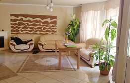 Casa cuplata de vanzare, 170 mp utili, 200 mp de teren!