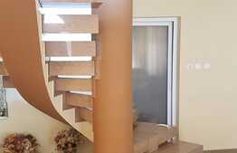 Casa cuplata de vanzare, 170 mp utili, 200 mp de teren!