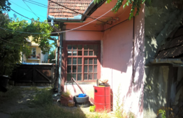 Case cuplate de vanzare, 144 mp utili, teren de 694 mp, zona linistita