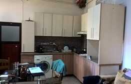 Case cuplate de vanzare, 144 mp utili, teren de 694 mp, zona linistita