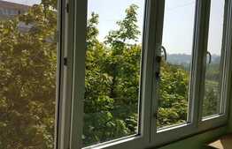 Apartament 3 camere, 67 mp, mobilat modern, boxa, zona Restaurantului Sinaia