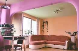 Apartament 3 camere, 67 mp, mobilat modern, boxa, zona Restaurantului Sinaia