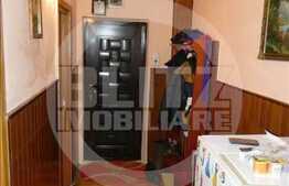 Vanzare 2 camere, decomandate, 47 mp utili, zona Lacul Rosu, loc parcare inclus