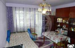 Vanzare 2 camere, decomandate, 47 mp utili, zona Lacul Rosu, loc parcare inclus