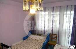 Vanzare 2 camere, decomandate, 47 mp utili, zona Lacul Rosu, loc parcare inclus
