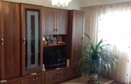 2 camere, decomandat, 50 mp, etaj intermediar, boxa subsol, zona Liceului Waldorf