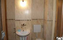 Apartament de vanzare cu 4 camere, decomandat, 82 mp utili, zona OMV Marasti