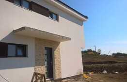 Duplex 120 mp utili, teren de 250 mp, front de 15 ml, zona linistita