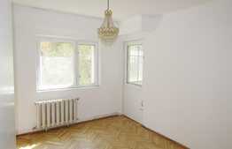 4 camere, 80 mp, decomandat, boxa subsol, zona Bulevardul Nicolae Titulescu