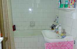 Apartament 3 camere, 70 mp, loc de parcare, boxa la subsol, zona Diana