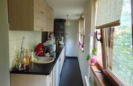 3 camere, decomandat, 79 mp, loc de parcare, boxa subsol, zona Kaufland