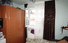 Garsoniera de vanzare, 12 mp, etaj intermediar, zona strazii Taberei