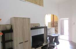 Apartament 3 camere, 80 mp, decomandat, boxa subsol, zona Parcul Central