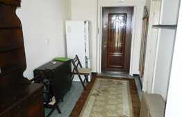 Apartament de vanzare, 2 camere, decomandat, 53 mp, zona Coloane