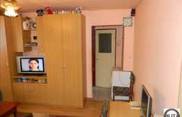Vanzare 2 camere, 32 mp + loc de parcare, zona Piata Hermes
