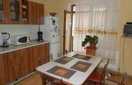 Apartament de 2 camere decomandate, parcare si balcon, zona strazii Somesului