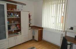 Apartament de 2 camere decomandate, parcare si balcon, zona strazii Somesului