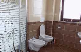 2 camere, 50 mp, prima inchiriere, totul nou, garaj, zona Grand Hotel Italia