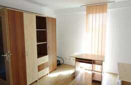 Garsoniera 40 mp, decomandata, etaj intermediar, parcare, zona Salii Sporturilor