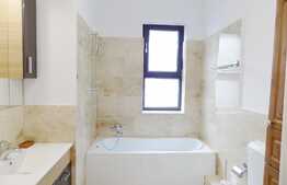 Apartament 3 camere, 77 mp, garaj, boxa subsol, imobil nou, zona Grand Hotel Italia