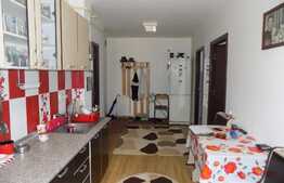 De vanzare 2 camere decomandate, 52 mp, balcon inchis! Zona strazii Florilor!