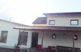 Casa individuala, 215 mp utili, teren de 1000 mp, panorama superba