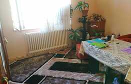 Apartament 2 camere, 42 mp, decomandat, etaj intermediar, parcare, zona Sirena