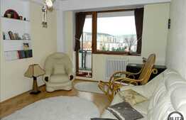 Vanzare apartament cu 3 camere, 80 mp, decomandat