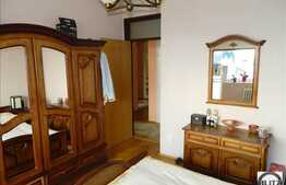 Vanzare apartament cu 3 camere, 80 mp, decomandat