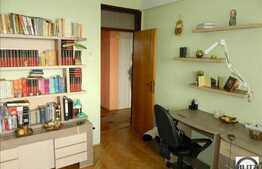 Vanzare apartament cu 3 camere, 80 mp, decomandat