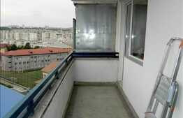 Vanzare apartament cu 3 camere, 80 mp, decomandat