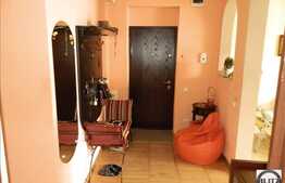 Vanzare apartament cu 3 camere, 80 mp, decomandat