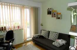 Vanzare apartament cu 3 camere, 80 mp, decomandat
