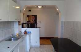 Apartament 3 camere, 76 mp, decomandat, parcare, zona strazii Aurel Vlaicu