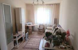 Apartament de vanzare 4 camere, decomandat, 80 mp, boxa, zona strazii Mehedinti