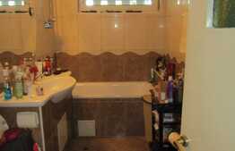 Apartament de vanzare 4 camere, decomandat, 80 mp, boxa, zona strazii Mehedinti