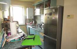 Apartament de vanzare 4 camere, decomandat, 80 mp, boxa, zona strazii Mehedinti