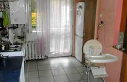 Apartament 3 camere decomandate, 80.5 mp, zona Donath. Boxa inclusa!