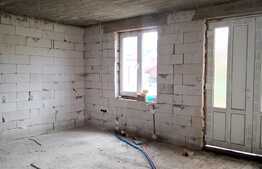 Casa individuala, 370 mp utili, teren de 1500 mp, semifinisata, zona linistita