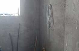 Duplex de vanzare, 123 mp utili, teren de 300 mp! Zona de case! Semifinisat!