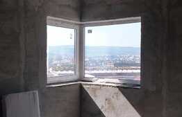 Duplex de vanzare, 123 mp utili, teren de 300 mp! Zona de case! Semifinisat!